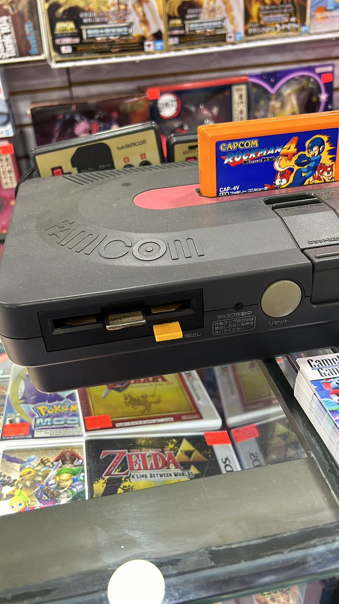 JesusAlcantaraL's tweet image. Piden $6,000.00 por esta chulada. 
Pocos sabrán lo que es.
#Famicom
#Sharp
#Flopy
#Diskette