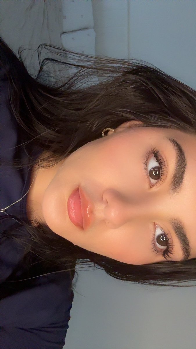 GIGI (@dimelogigi) on Twitter photo 