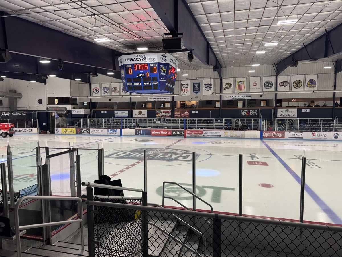 ECSF Game 3: Saints vs Caps

First road game of the playoffs for Dubuque in a building they have not won in since April 2023. Good time to change that in a 1-1 best-of-five series.

On Eagle 102.3 and FloHockey at 5:45.

#UnfinishedBusiness #HalosHigh