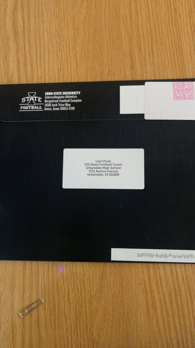 chulu_levi2's tweet photo. Thanks for the mail! @CycloneFB @CoachKelley52 @DerekHoodjer https://t.co/55TbZjkbT1