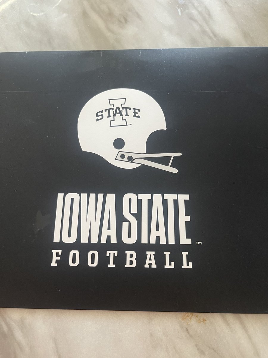 chulu_levi2's tweet photo. Thanks for the mail! @CycloneFB @CoachKelley52 @DerekHoodjer https://t.co/55TbZjkbT1