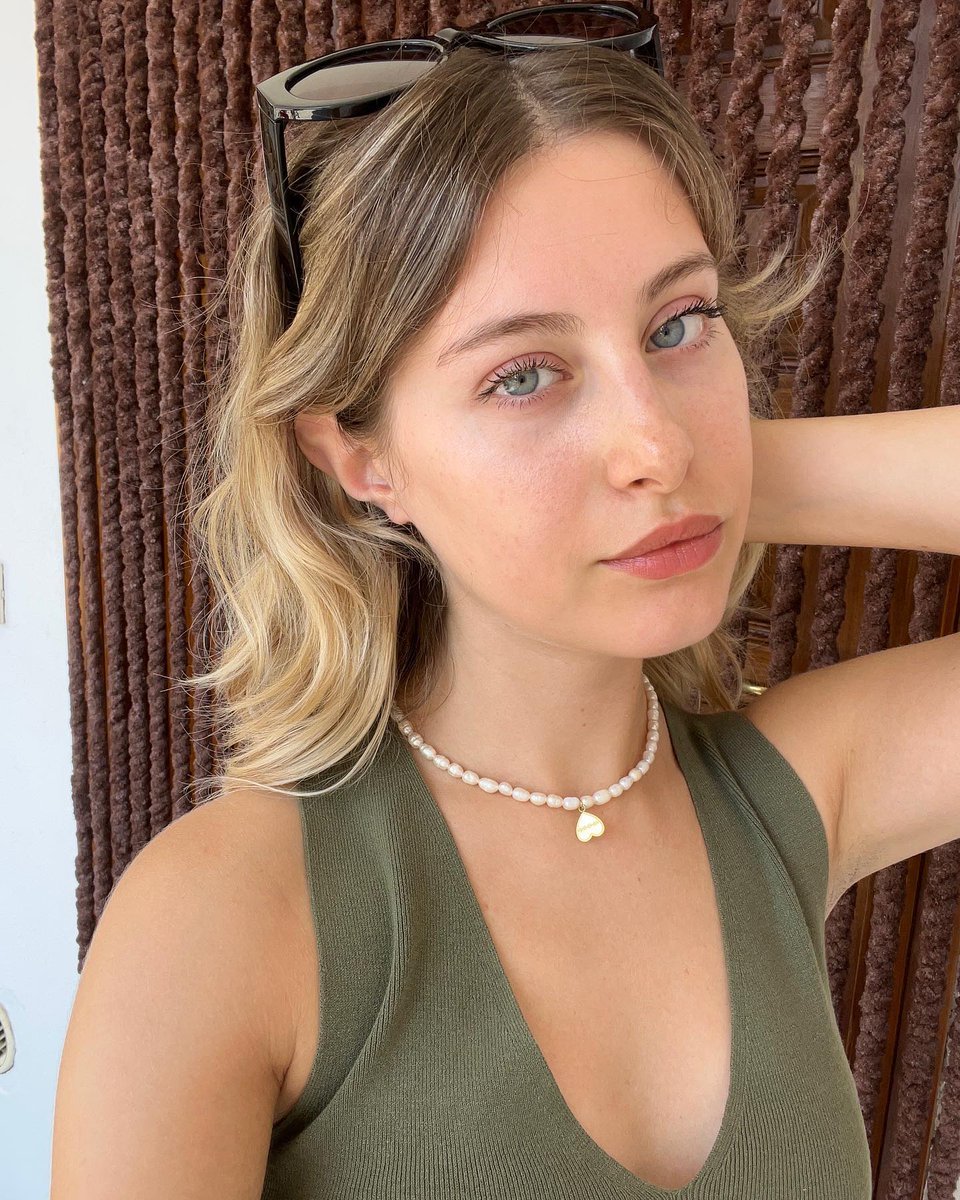 sofia_sofia45's tweet image. Effortless summer vibes and a touch of elegance. 🍃✨ #styleGOALS  #ChicAndSimple