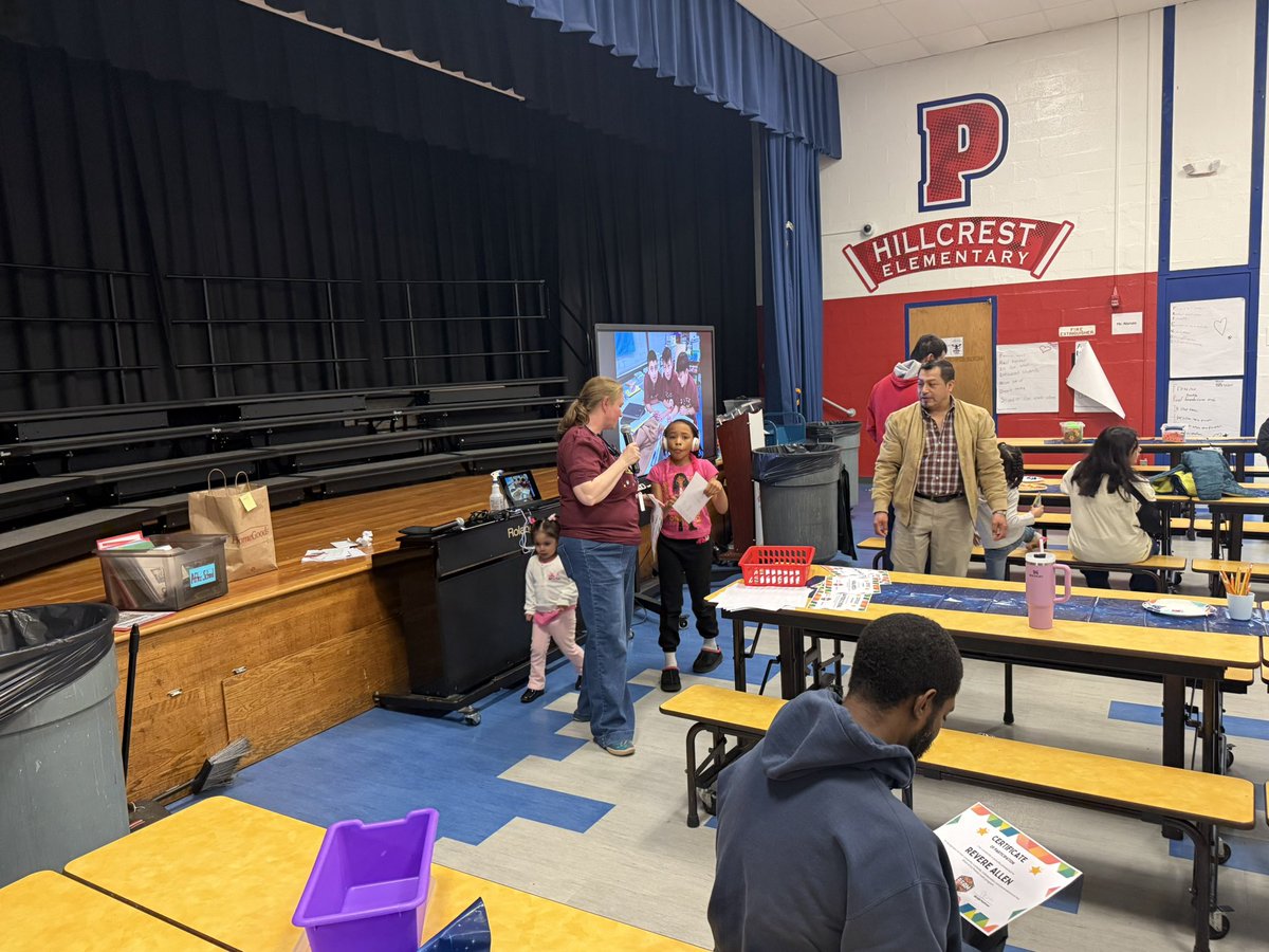 Peekskill_STEAM's tweet image. 🌟Excited to celebrate the BEAM Parent/Family Night at Hillcrest! BEAM students celebrated with pizza and fun activities. Special thank to Ms. Rossi (@hawksSTEAM) for leading the BEAM program!
@PeekskillCSD @RebeccaAvilesR1 @MsHernandezPCSD @kermojica1
