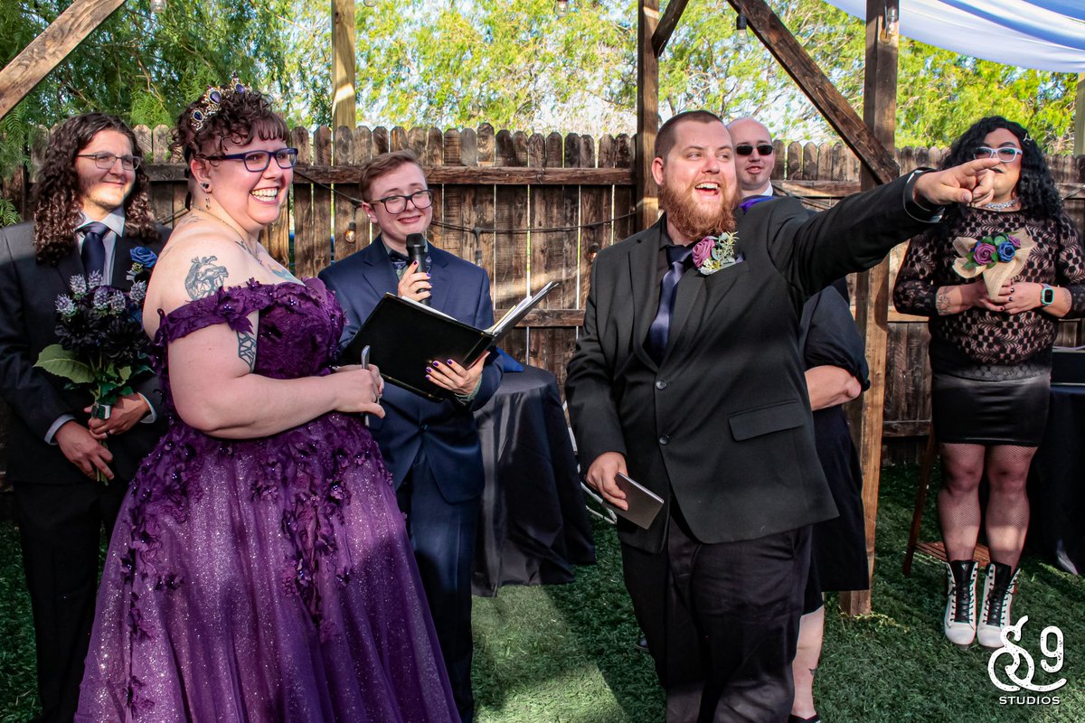 eothen7's tweet photo. Till death do us part 🔐🎮👩🏼‍❤️‍👨🏼💍
#saturninestudios ##photographers ##photography ##photoshoot ##canon #wedding #weddingphotography #ido #achievementunlocked #iloveyou #couple #married #marriedlife https://t.co/LFXQGzQIcS