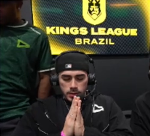 LOUD 🇧🇷 (@loudgg) on Twitter photo É HORA DE <a href="/Kings_LeagueBR/">Kings League Brazil</a>
<a href="/LOUDSportsClub/">LOUD SPORTS CLUB</a> vs Desimpedidos Goti começando AGORA
PRA CIMA!
#goLOUD É HORA DE <a href="/Kings_LeagueBR/">Kings League Brazil</a>
<a href="/LOUDSportsClub/">LOUD SPORTS CLUB</a> vs Desimpedidos Goti começando AGORA
PRA CIMA!
#goLOUD