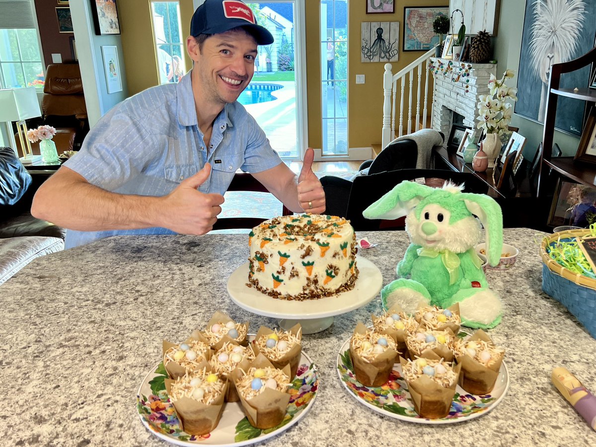 Devon Michael Jones (@devmichaeljones) on Twitter photo Happy Easter! Delicious food, sweet treats and even an egg hunt for the teens. A fun way to end the holiday weekend. Thank you <a href="/AngelaKinsey/">Angela Kinsey🍩</a> and <a href="/bakingwithjosh/">Baking With Josh and Ange</a> #happyeaster Happy Easter! Delicious food, sweet treats and even an egg hunt for the teens. A fun way to end the holiday weekend. Thank you <a href="/AngelaKinsey/">Angela Kinsey🍩</a> and <a href="/bakingwithjosh/">Baking With Josh and Ange</a> #happyeaster