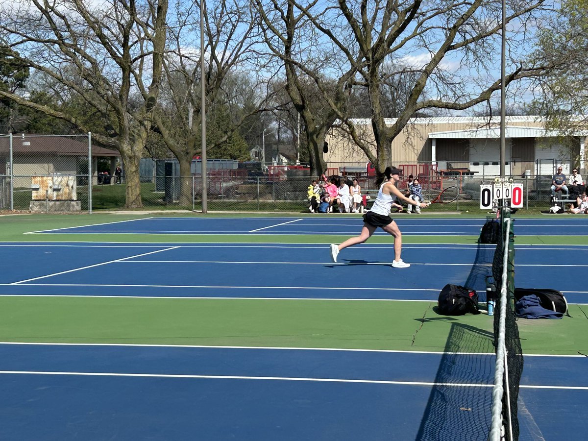 CFtigerstennis's tweet photo. CF Girls had a fantastic day posting 5-4 win over Linn-Mar and 9-0 win over Ankeny Centennial today at Byrnes Park!  @CFHSGoTigers @CF_Booster  @Nelley13   Tigers at home tomorrow against ICWest.  GO Tigers! https://t.co/Xww1IsEtR2