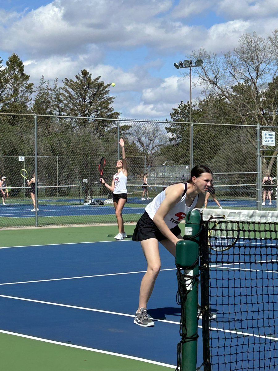 CFtigerstennis's tweet photo. CF Girls had a fantastic day posting 5-4 win over Linn-Mar and 9-0 win over Ankeny Centennial today at Byrnes Park!  @CFHSGoTigers @CF_Booster  @Nelley13   Tigers at home tomorrow against ICWest.  GO Tigers! https://t.co/Xww1IsEtR2
