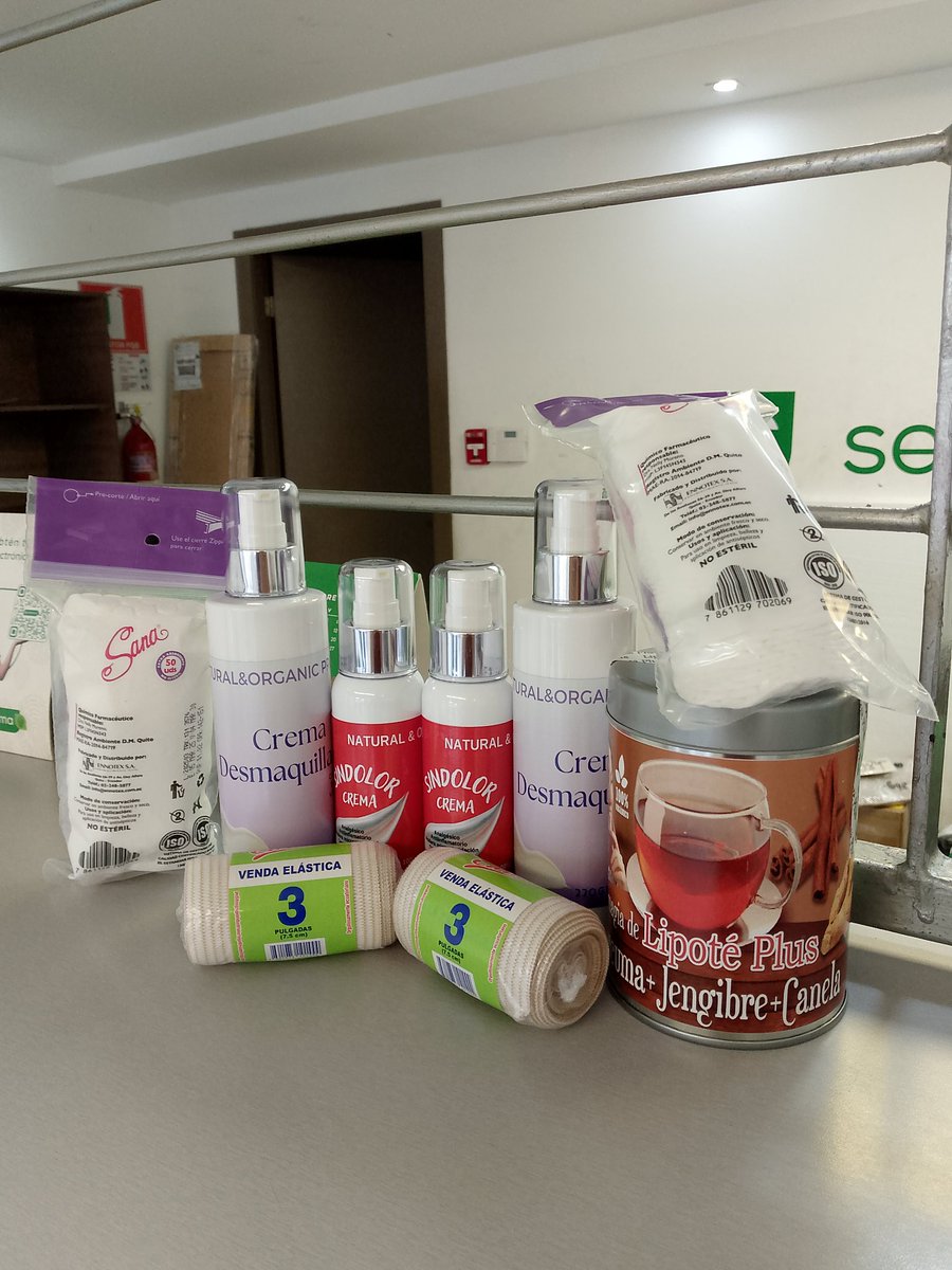 ivan196302's tweet photo. Tres pedidos me alegran la semana y vamos por más, Dios tiene abundantes bendiciones para todos.
Gracias Mayra, Juan Carlos y Carmita, Bendiciones
#Quito #Guayaquil #SinDolor #CremaDesmaquillante
#ShampooAnticaspa
#ShampooDeCurcuma https://t.co/7g7xfwj5Y9