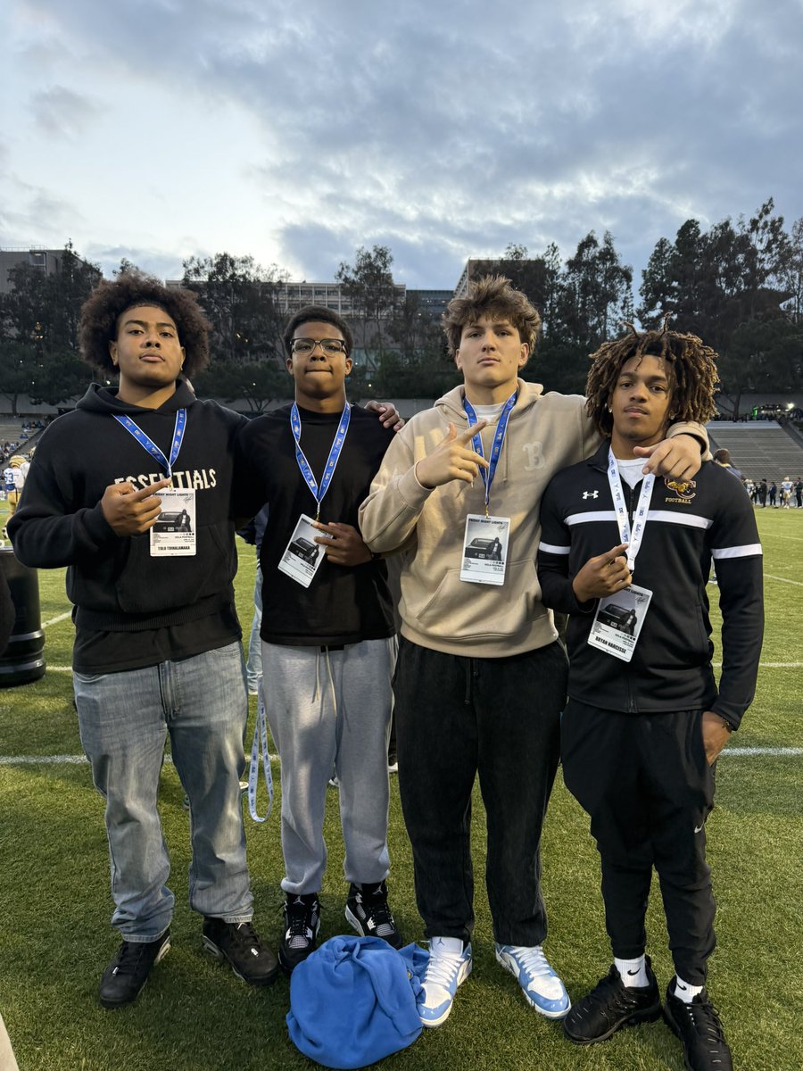 Bryan Granger-Narcisse (@bryan_gnarcisse) on Twitter photo “Oaks Christian pulled up like it’s Draft Day — somebody call ESPN!”
Class 27 <a href="/oclionsfootball/">OC Lions Football</a>
<a href="/LoganPanthier/">Logan Panthier</a> <a href="/ATuihalamaka52/">Alifeleti (Isitolo) Tuihalamaka 4 🌟</a> <a href="/ZayneTReed1/">ZayneTReed</a> <a href="/BrownKai/">Kai Brown</a> <a href="/CoachCollins/">Coach Collins</a> <a href="/GregBiggins/">Greg Biggins</a> <a href="/adamgorney/">Adam Gorney</a> <a href="/On3sports/">On3</a> <a href="/PrepRedzoneCA/">Prep Redzone California</a> <a href="/Malikcyphers/">👑</a> “Oaks Christian pulled up like it’s Draft Day — somebody call ESPN!”
Class 27 <a href="/oclionsfootball/">OC Lions Football</a>
<a href="/LoganPanthier/">Logan Panthier</a> <a href="/ATuihalamaka52/">Alifeleti (Isitolo) Tuihalamaka 4 🌟</a> <a href="/ZayneTReed1/">ZayneTReed</a> <a href="/BrownKai/">Kai Brown</a> <a href="/CoachCollins/">Coach Collins</a> <a href="/GregBiggins/">Greg Biggins</a> <a href="/adamgorney/">Adam Gorney</a> <a href="/On3sports/">On3</a> <a href="/PrepRedzoneCA/">Prep Redzone California</a> <a href="/Malikcyphers/">👑</a>