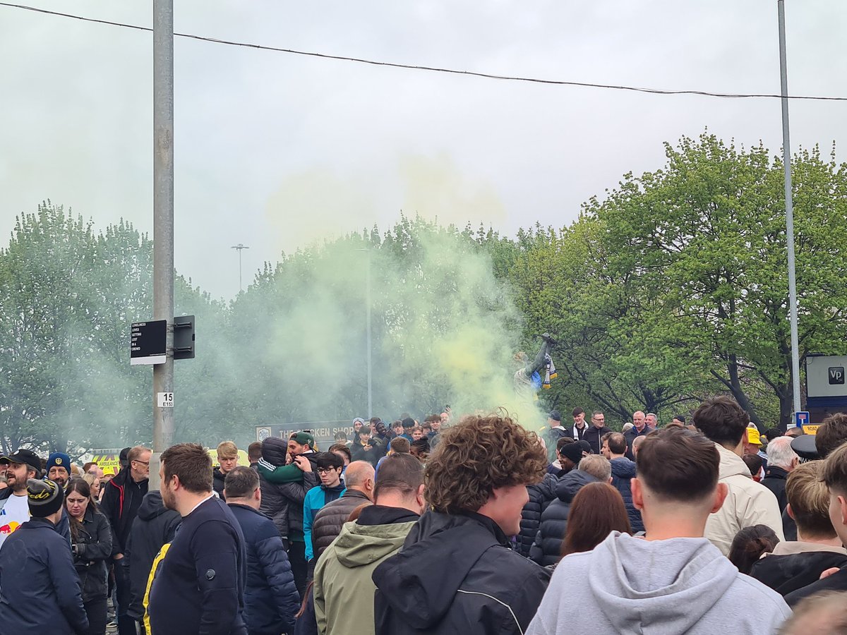 Lee Cunningham tweet media