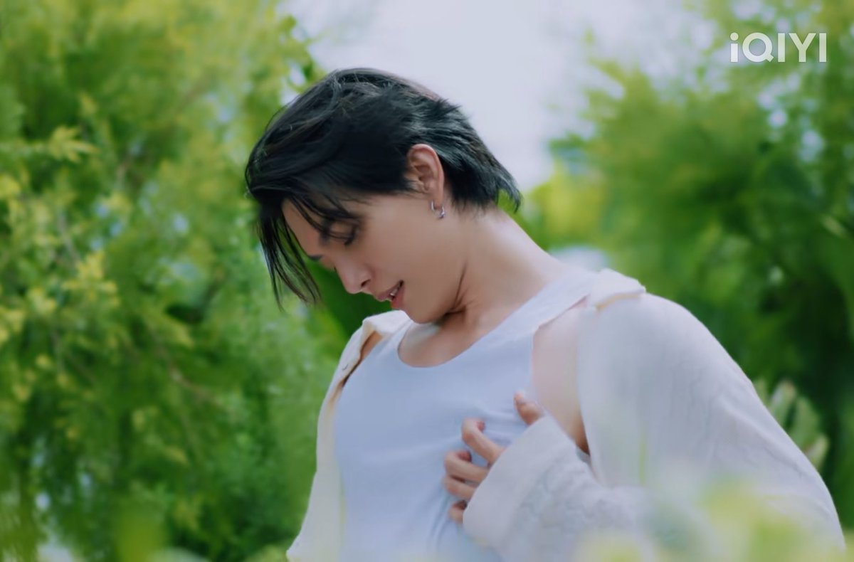 boozeandbl's tweet image. Are we SURE this is the FIRST episode?!?! Because all of this carrying on fresh out the gate is WIIIIIILD! 😂😂

#MyStubbornPremiereEP1 #MyStubborn #ไหนเฮียบอกไม่ชอบเด็ก #MyStubbornEP1