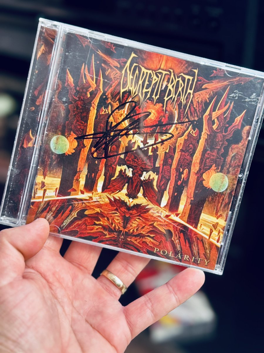Chris112183's tweet photo. Now playing ๐ฟ ๐ซต๐ฅ๐ค
-Fractal Universe - The Impassable Horizon.
2021 USA & Europe . CD Edition
-Decrepit Birth - Polarity.
2010 US, CD Edition
@FractalUni @decrepitbirth
#Cdmania #Cdcollector https://t.co/01rIkvVQos