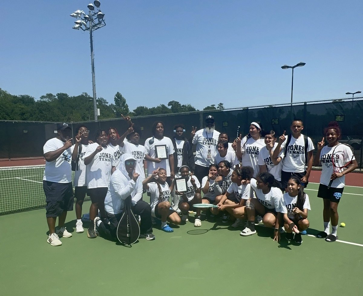 WeAreJones's tweet image. Congratulations to our Jones MS Girls, & Boys for winning 🥇in the Aldine ISD East Division 🎾🏓 Tennis Tournament! 🏆🏆