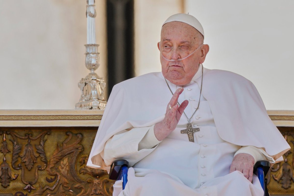 YulianaEscobedo's tweet photo. #ULTIMOHORA: Vaticano revela que el papa Francisco murió de un derrame cerebral que le provocó un coma y un fallo cardíaco irreversible. (AP) https://t.co/3FXe3s3I3K
