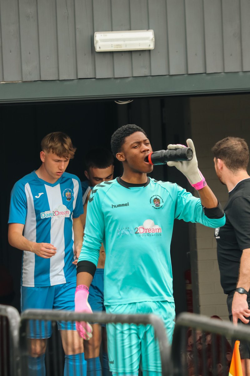 Divin_01's tweet image. some season it’s been with @NuneatonGriff 
8 clean sheets &amp;amp; 8 motms, one last push for some silverware now💪🏾