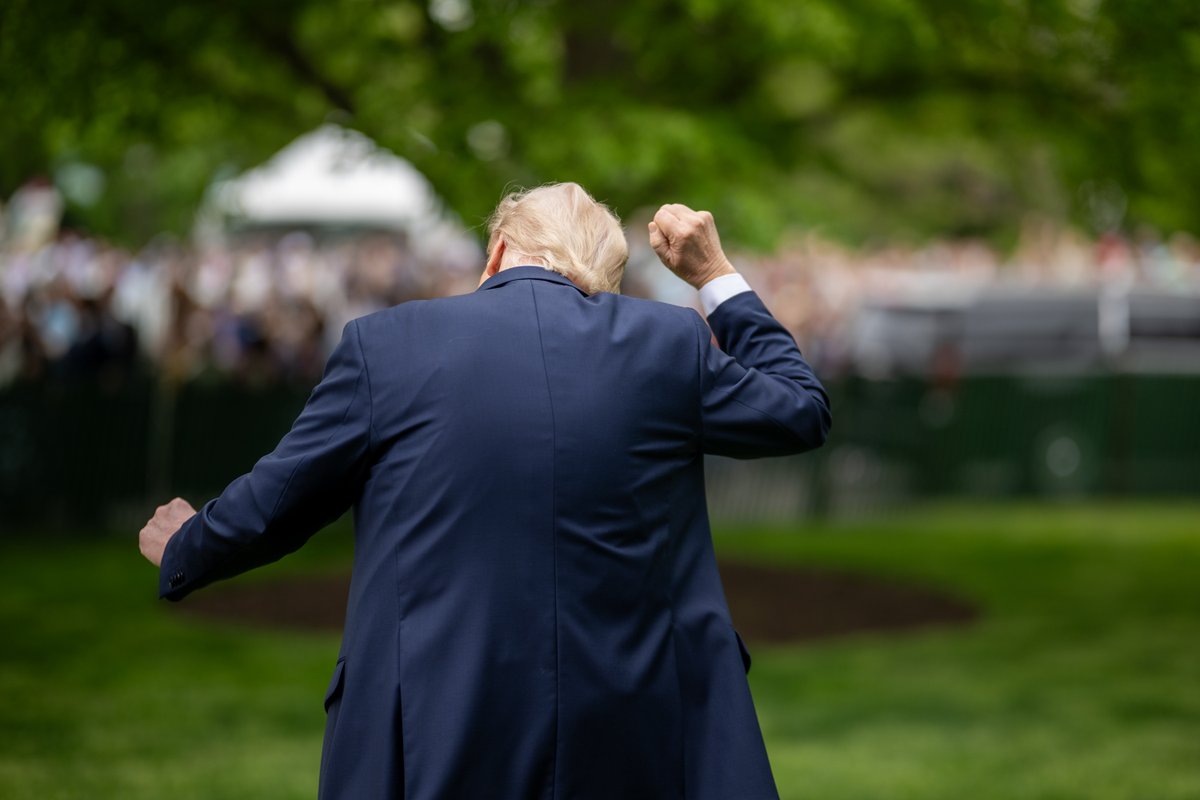 The White House tweet media