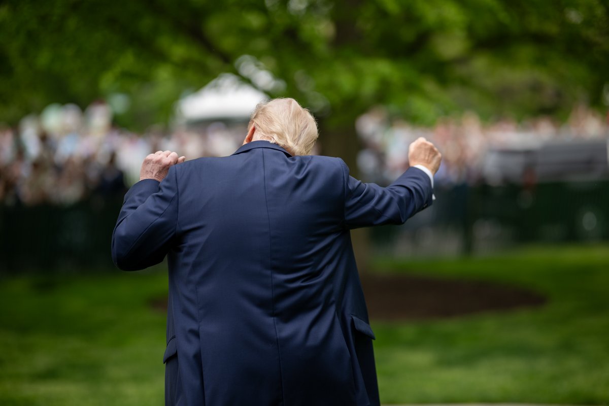 The White House tweet media