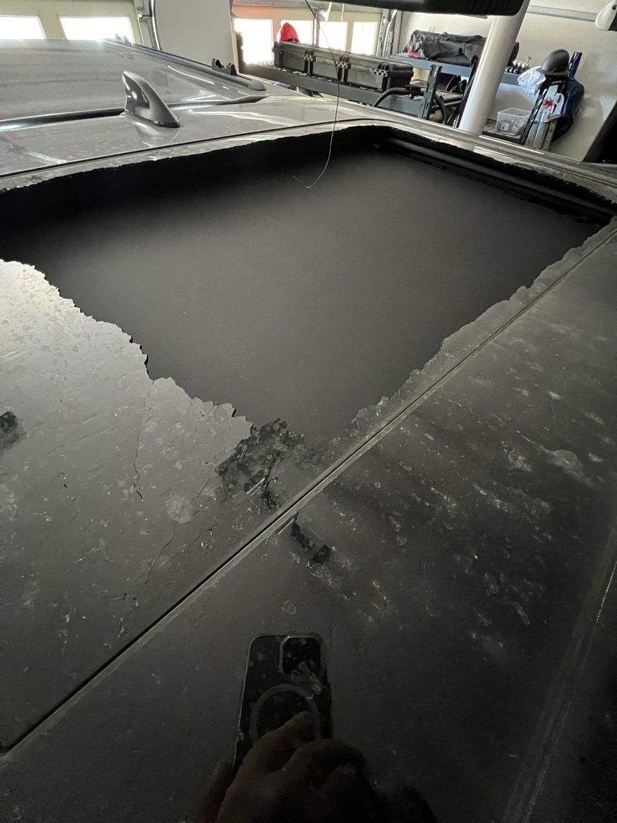 Dustin_Farrell's tweet image. Hey @Toyota @ToyotaMotorCorp I’m getting the run around after experiencing one of your infamous sunroof explosions. Would you like to intervene and stop the madness that I’m experiencing with your customer service right now?
