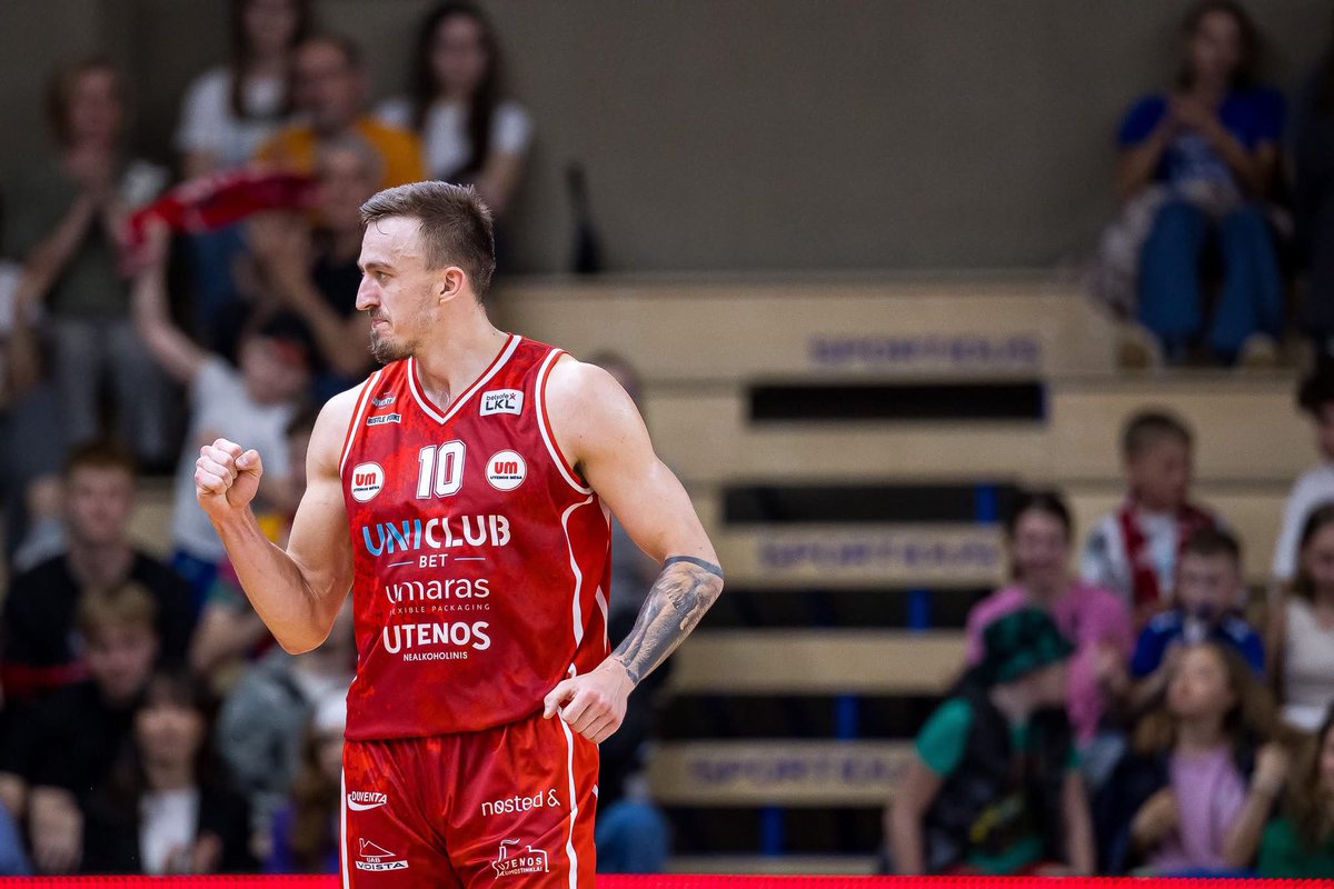 TangramSports's tweet photo. Efficient performance from Vincent Kesteloot @kesteloot13 who netted 13 points on high shooting percentages for @BCJuventus against @bc_neptunas 

🔢 13 pts (4/6 2PTs; 1/2 3PTs) I 3 rebs  
🆚 @bc_neptunas 🏠
🏆 @betsafeLKL 🇱🇹

#TangramSports
#FollowYourDreamsWithUs https://t.co/HVKtd0wSw9