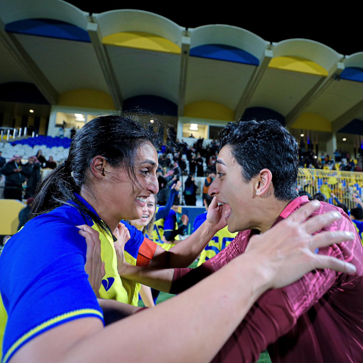 AlNassrFCW's tweet photo. لحظات الحسم .. ومشاعر لا يُمكن وصفها 🤩💛! https://t.co/NuhUYtOave
