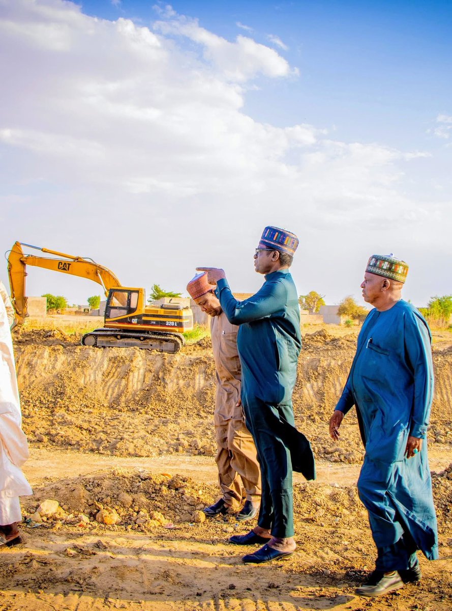 abbacouch's tweet photo. Governor Mai Mala Buni  inspected the Damaturu drainage project to assess its progress. He instructed the contractors to speed up work to ensure completion before the rainy season begins, stressing the importance of preventing flooding. https://t.co/ulXKiaL0Rf