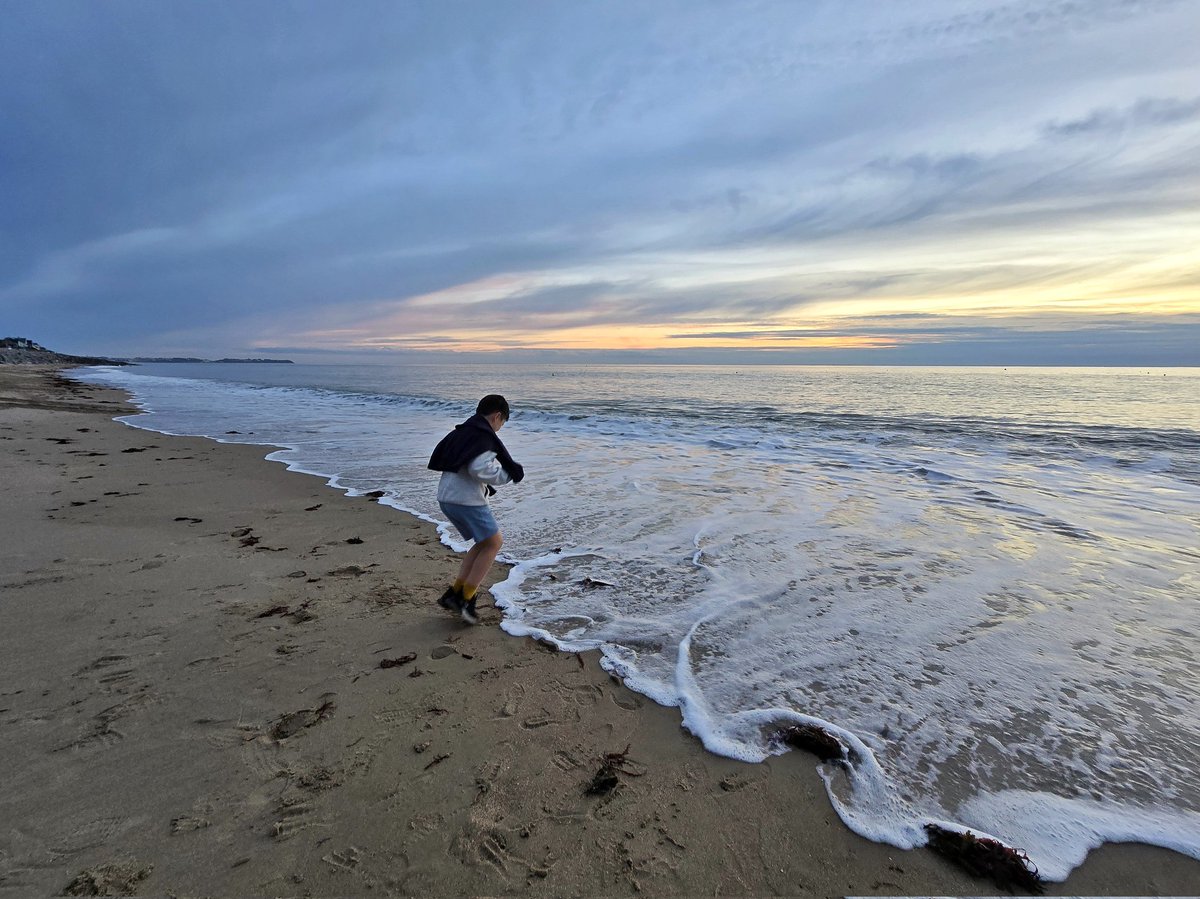 adamphilbin's tweet photo. The Normandy seaside isn't too bad. https://t.co/Kh8FffhT5i