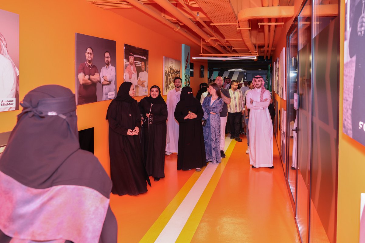 البرنامج الوطني لتنمية تقنية المعلومات tweet media