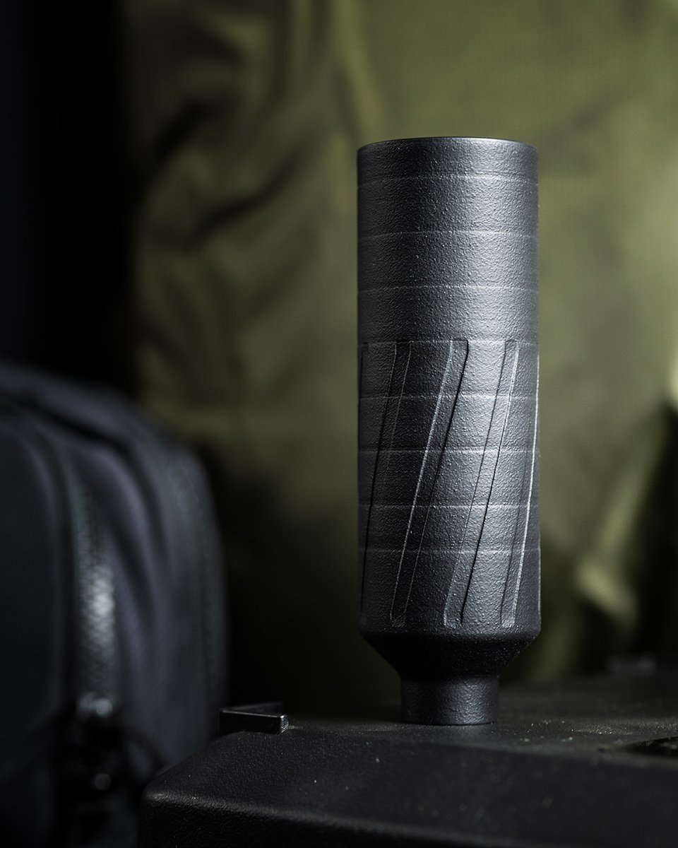 Silencercentral's tweet image. Eberlestock is running their biggest EDC drop ever.

Over $13,000 in top-tier gear to get you fully Locked &amp;amp; Loaded.

Hit the link in their bio or visit their website to see what’s in the loadout and how to lock in your chances to win.

#eberlestock #agencyarms #rhinometals