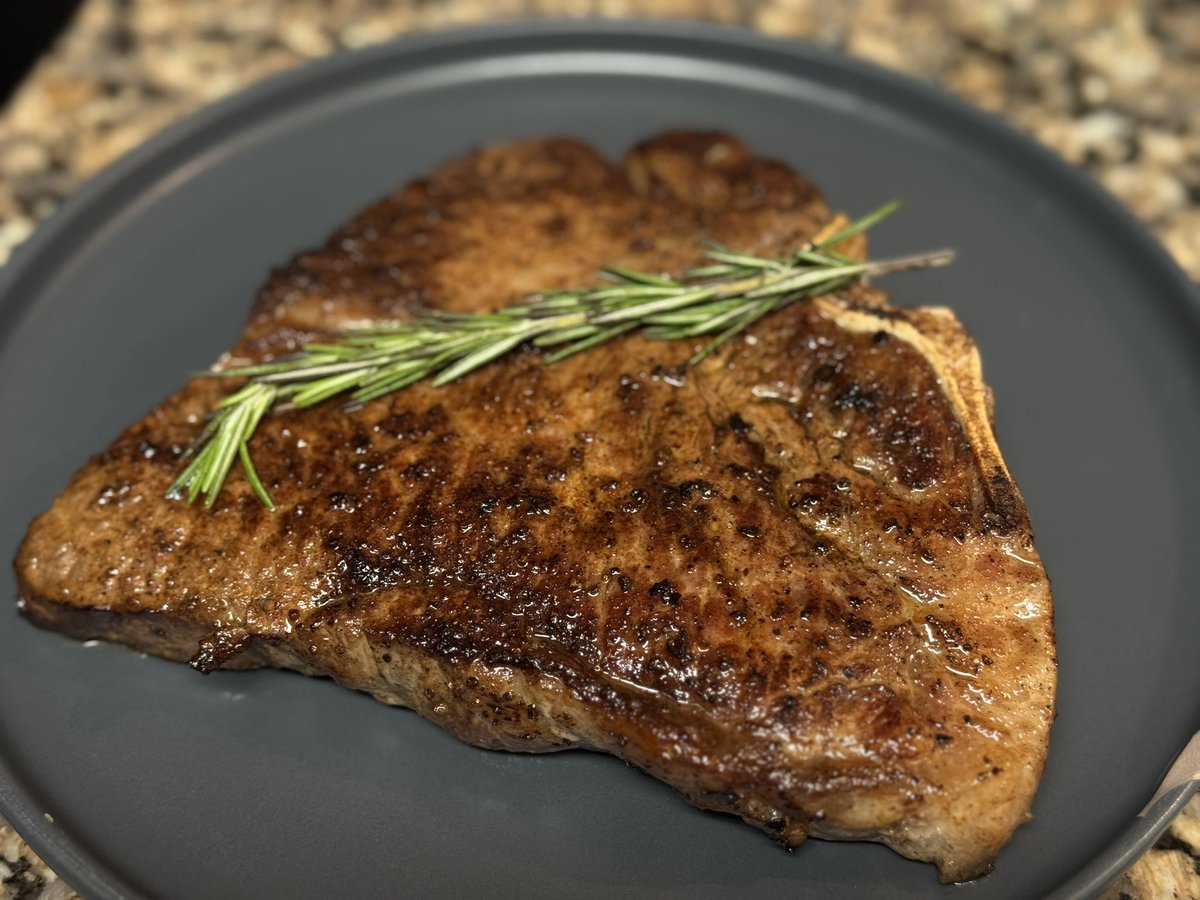 CallMeChristian's tweet image. #Porterhouse #Steak