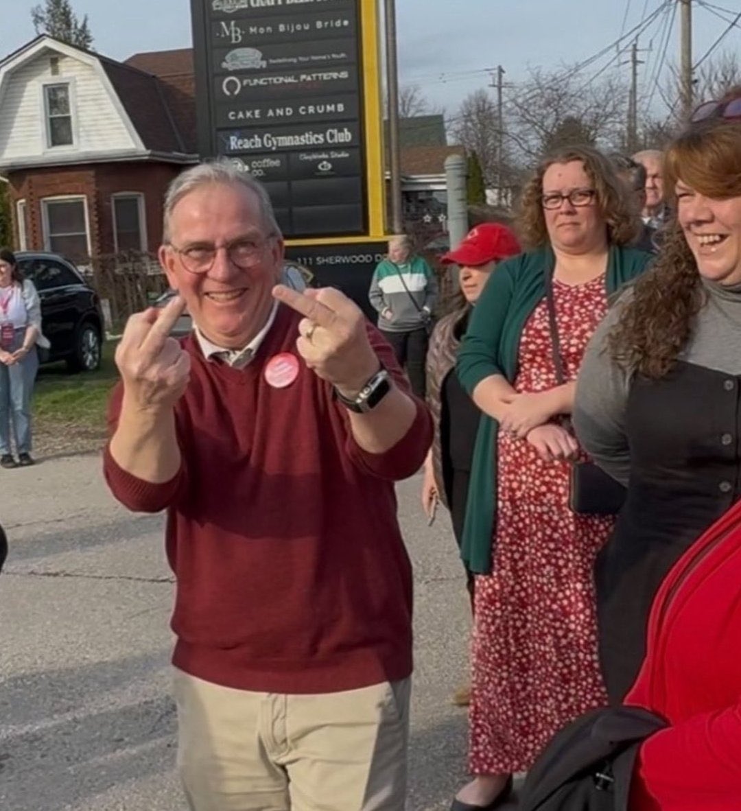 david_b_macleod's tweet image. Hey conservatives, enjoy a taste of your own medicine! #canpol #CanadaElections2025 #VoteLiberal #VoteMarkCarney #CanadaStrong #ElbowsUpCanada #CanadaUSTradeWar #NeverVoteConservative