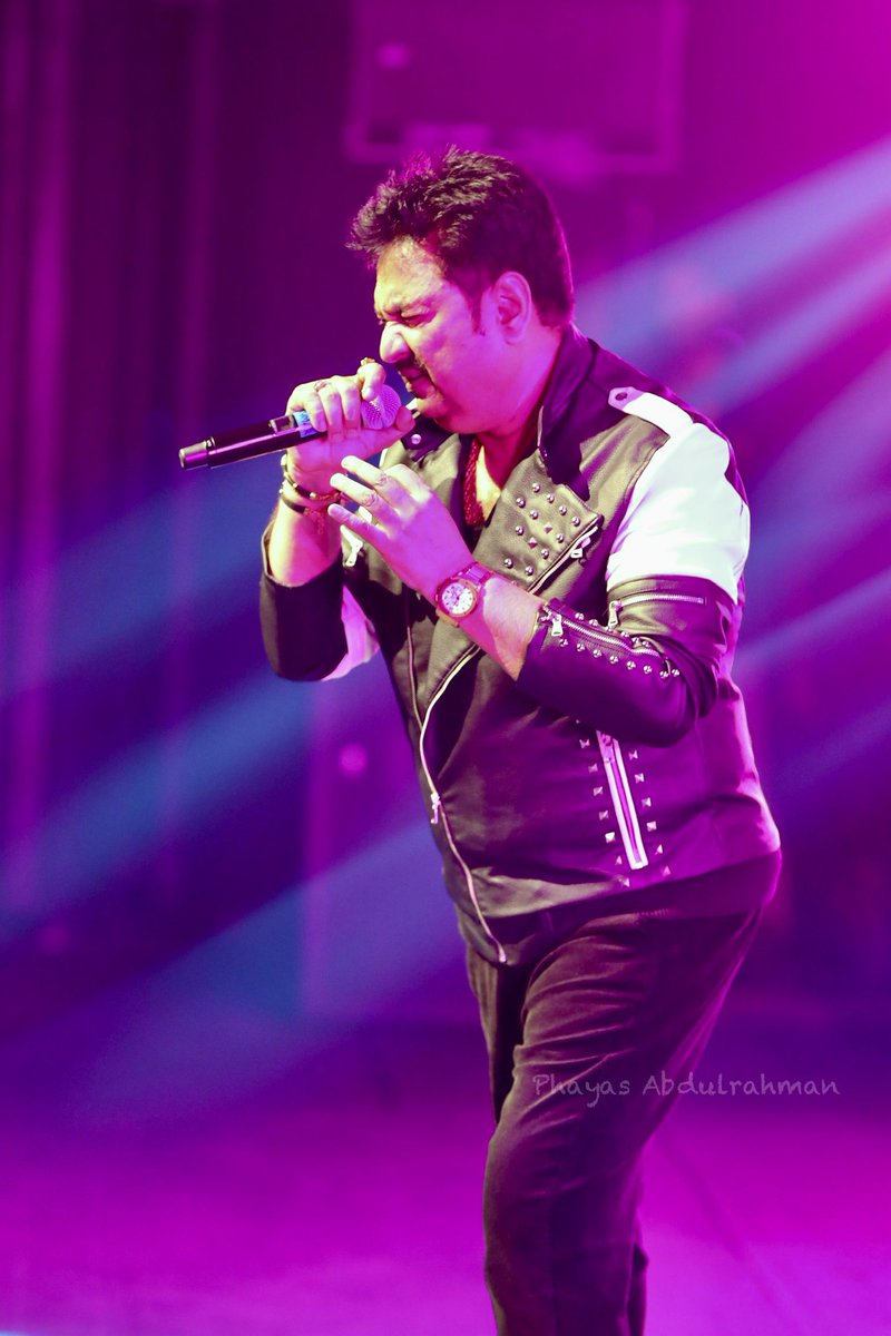 Nut_A10's tweet image. Kumar Sanu in action ❤️ 
#MyClick #KumarSanu #Doha #Qatar #2018 #Live #Concert