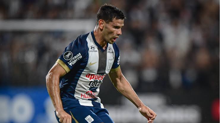 Chances concretaras para Guillermo Enrique de ser titular mañana con Alianza Lima ante Talleres. Se define en las próximas horas. Hoy estuvo presente en el entrenamiento. <a href="/MovistarDeporPe/">Movistar Deportes</a>