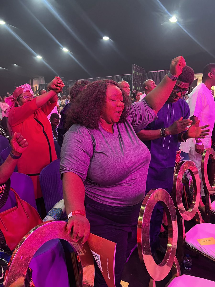 C R O S S    C A M P A I G N tweet media