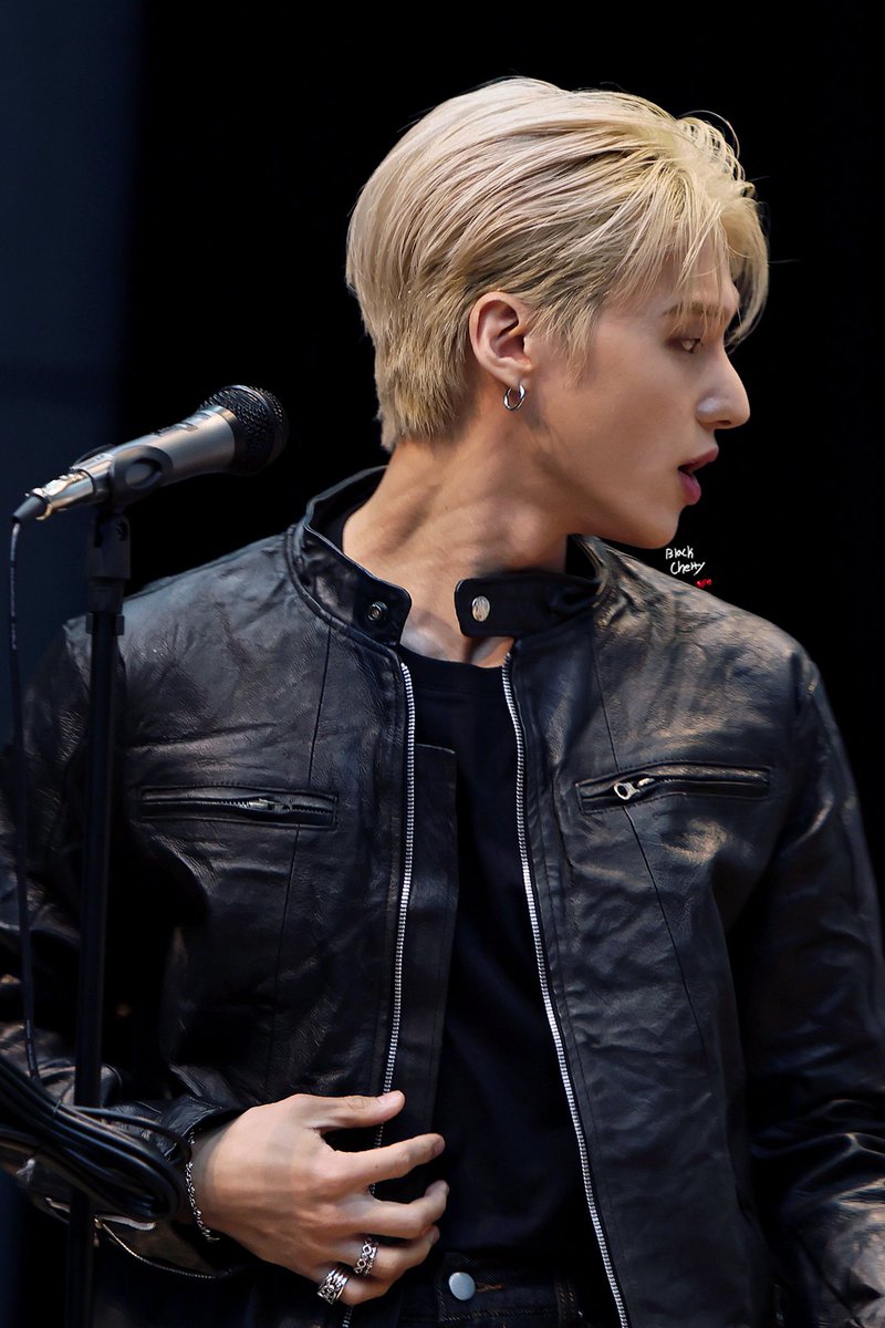 rockstar wooyoung tweet media