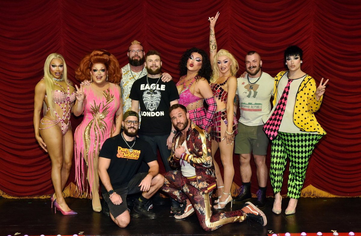 Parrow (@parrow_) on Twitter photo Big Thank you to <a href="/TheGingerMinj/">Ginger Minj</a> and all the girls <a href="/Kahannamontrese/">Kahanna Montrese</a> <a href="/morphinelovemua/">MORPHINE 👻</a> <a href="/xoSonique/">Kylie Sonique Love</a> <a href="/the_planejane/">Plane Jane</a> What amazing cast and show RuPaul’s Drag Live! You made my boys whole trip <a href="/joveyjove/">Pup Astro 🪐</a> <a href="/Gym_Shrew/">Pup Hazel; Goer of Gyms</a> <a href="/ChuffedChief/">chuffed.bsky.social</a> I still hate <a href="/EFFYlives/">EFFY.</a> but he is bearable sometimes 🤷🏻♂️ Big Thank you to <a href="/TheGingerMinj/">Ginger Minj</a> and all the girls <a href="/Kahannamontrese/">Kahanna Montrese</a> <a href="/morphinelovemua/">MORPHINE 👻</a> <a href="/xoSonique/">Kylie Sonique Love</a> <a href="/the_planejane/">Plane Jane</a> What amazing cast and show RuPaul’s Drag Live! You made my boys whole trip <a href="/joveyjove/">Pup Astro 🪐</a> <a href="/Gym_Shrew/">Pup Hazel; Goer of Gyms</a> <a href="/ChuffedChief/">chuffed.bsky.social</a> I still hate <a href="/EFFYlives/">EFFY.</a> but he is bearable sometimes 🤷🏻♂️