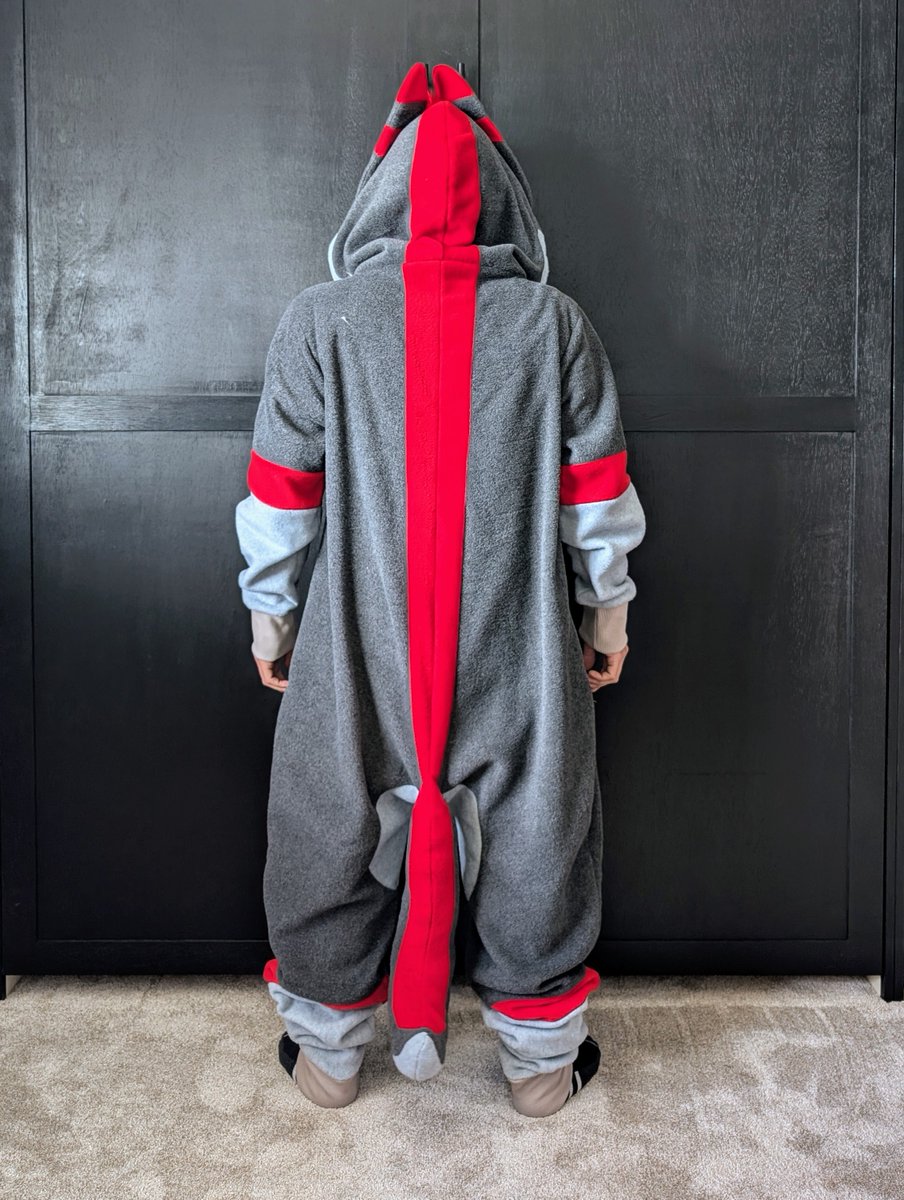 DizzignerClub's tweet image. Finished kigu for @DayzerHusky