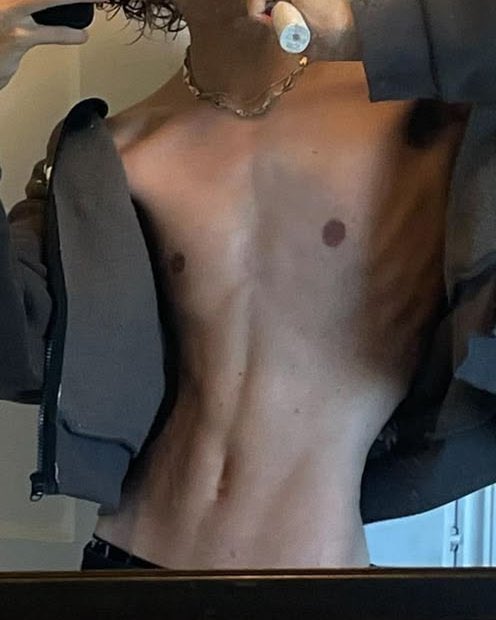 dailymalespo_'s tweet image. 