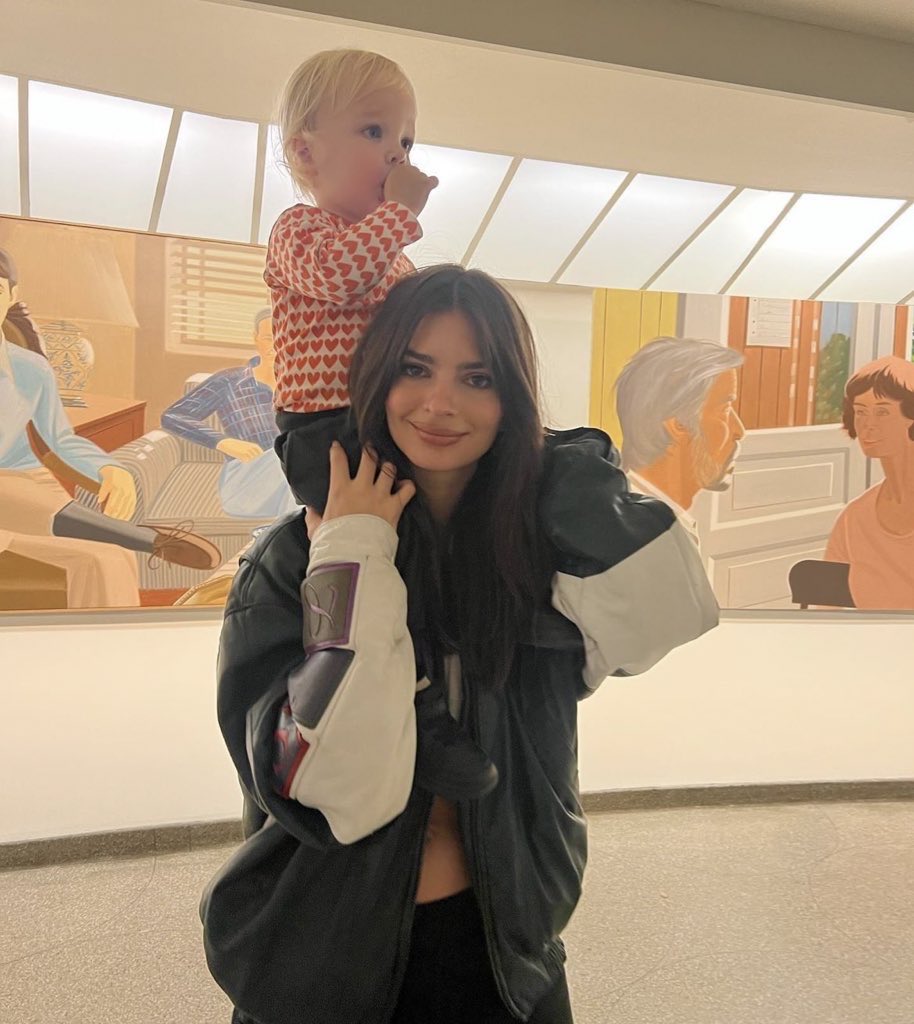 sarısın,açık kumral oğlan bulup güneş gibi sarı çocuk yapma işi.