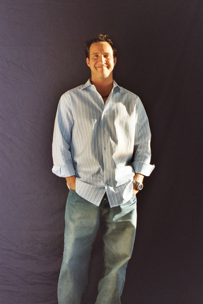 AspenComics's tweet image. Join us in celebrating what would have been our Founder and dear friend Michael Turner's 54th Birthday!
Missed by family, friends, & fans alike, your legacy lives on in all of us.