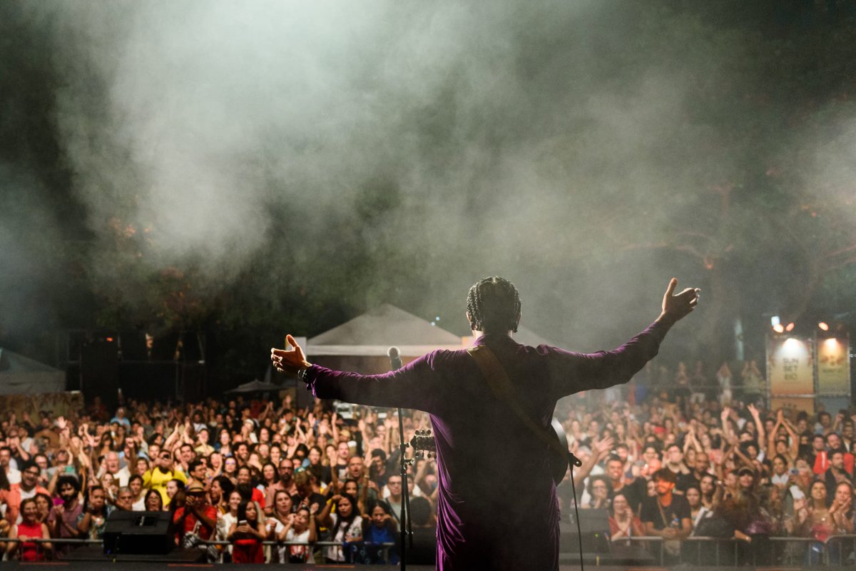 FestivalSunset_'s tweet photo. clicks de ontem: @hamiltonholanda convida @DiogoNogueira - uma parceria de anos, que reflete amizade e respira samba e chorinho
📸: @rogeriovkruger
#SunsetRioInstrumental #HamiltonDeHolanda #DiogoNogueira https://t.co/lXlgPmvrHG