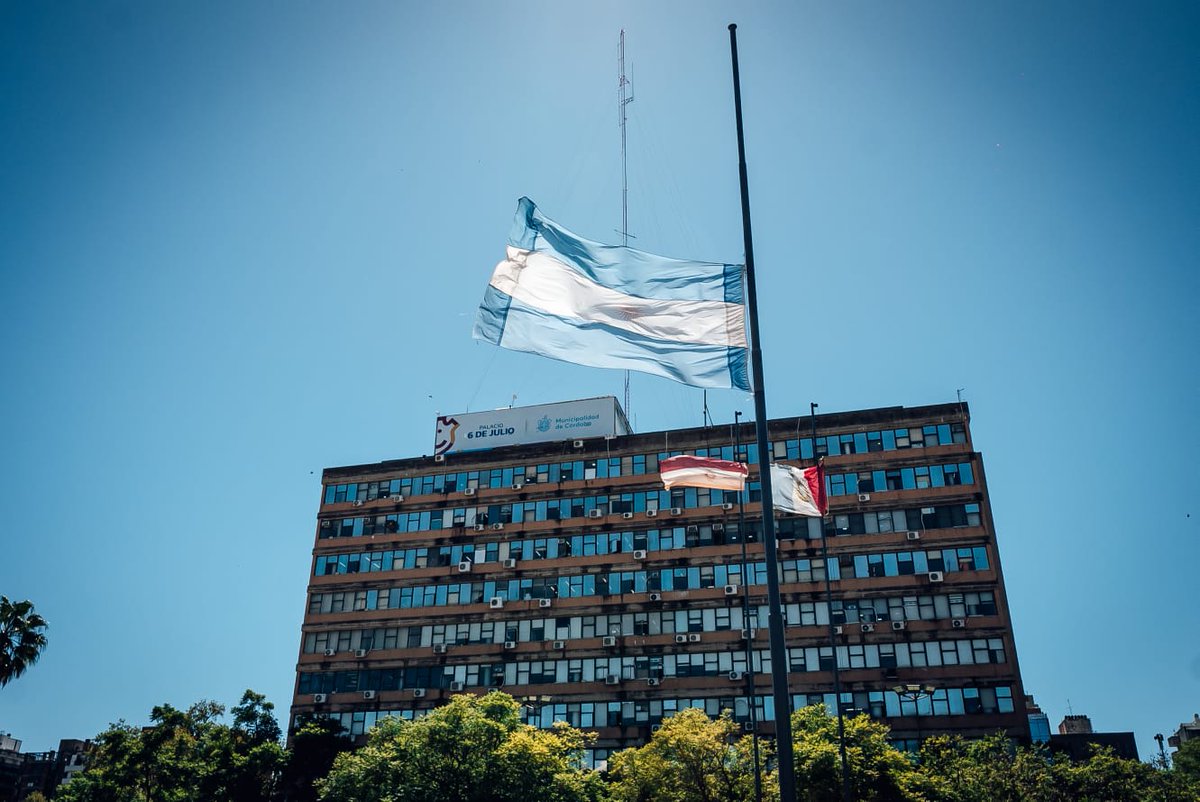 🕊️ #CórdobaCapital adhiere al duelo nacional por el fallecimiento del papa Francisco.

✝️ Declaramos 7 días de duelo por el deceso del papa Francisco, en homenaje a su labor y entrega como máximo representante de la Iglesia Católica.
