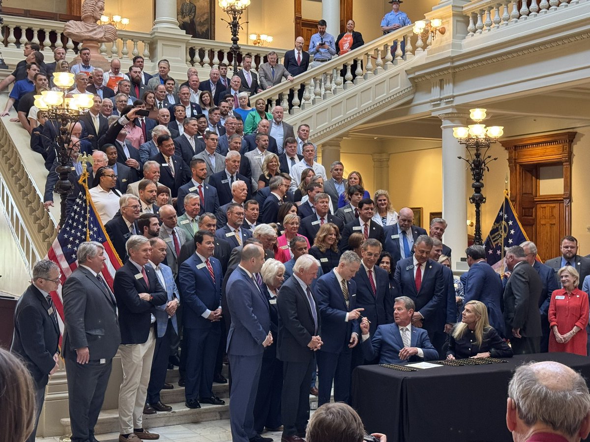 HPAgapol's tweet photo. Tort reform has now been signed into law. Congrats to @GovKemp @johnfkennedyga @JohnKingGA - as Speaker @JonBurnsGA says, it’s a great day to be a Georgian! https://t.co/8H54HtFYdc
