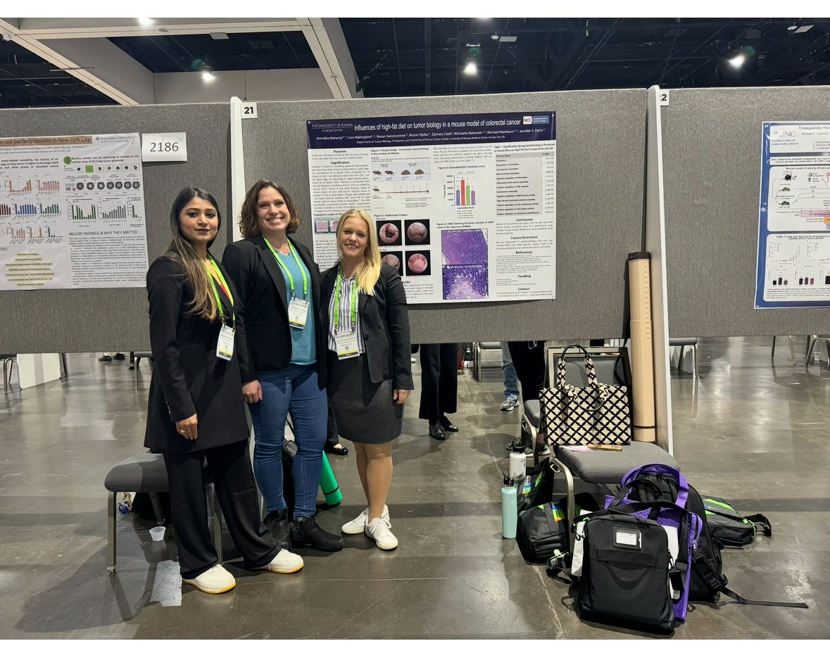 KUMCCancerBio's tweet image. We are excited to share that we have embarked on a new endeavor! The Cancer Biology department has joined up with KU Endowment to create a campaign to raise funding for student travel. The money raised through this drive will enable Cancer Biology students to attend external…