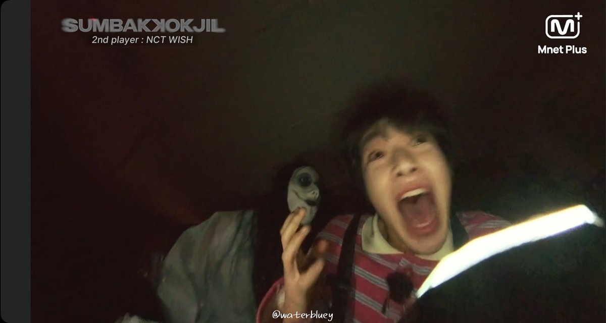 waterbluey's tweet photo. 어떤 빵은 지금 극한의 공포체험 중인데,
치즈볼즈 형 너무 웃는 거 아니에요? ㅋㅋㅋㅋ
나도 무서운 거 정말 싫어해서
겁에 질린 사쿠야가 너무 안쓰러운데,
동시에 또 유우시처럼 웃음이 터져 나오고.
무서운데 웃기기. 그걸 해내는 숨바꼭질😂😂😂
#SUMBAKKOKJIL #숨바꼭질 #MnetPlus_ORIGINAL https://t.co/fXdBWXbPqx