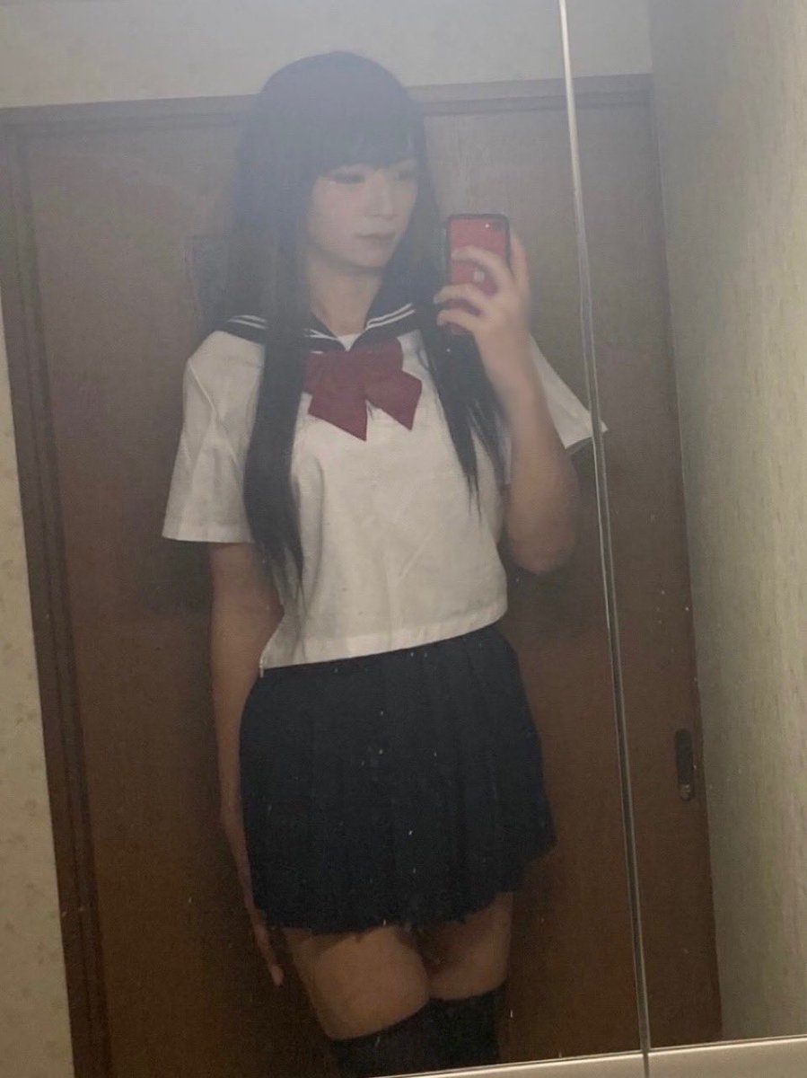 mio_maso's tweet photo. すました顔と豚ヅラのビフォーアフターです♡♡♡
普段の姿と、私の真の姿のギャップを見てください♡♡
 #鼻フック  #雌豚
 #わたしの豚ヅラ見てください https://t.co/L4EkgYZ2wE