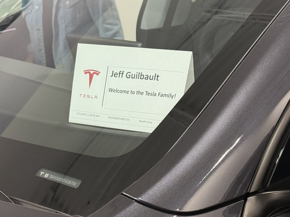 CM_Gilly's tweet photo. The coolest car I ever owned @Tesla @elonmusk https://t.co/9TH4IGlllo