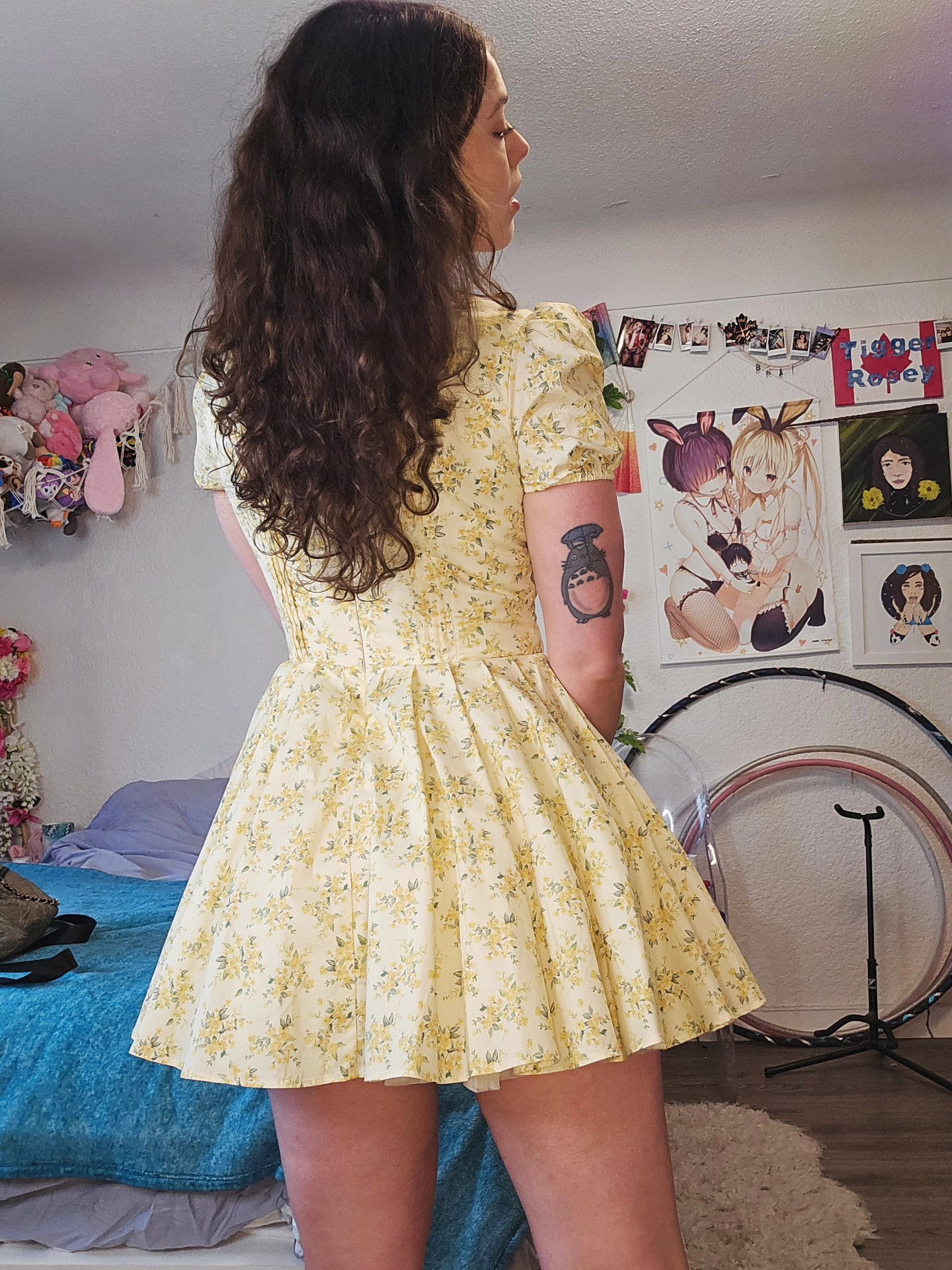 2 pic. I tell people I'm a wild one but deep inside I'm a big softie 😌🌼🖤 https://t.co/yOUxYduACa