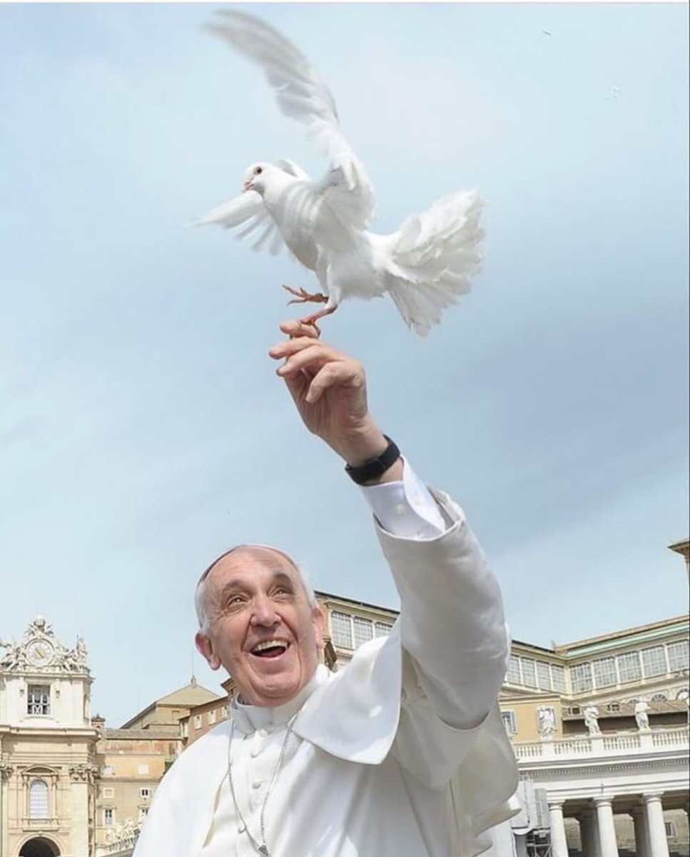 ILRSforTheWorld's tweet photo. He leaves us a humanist legacy that is difficult to forget and which we pray his successor will continue. 
Always in our memory, our hearts and our prayers. https://t.co/frPmfDQOTM