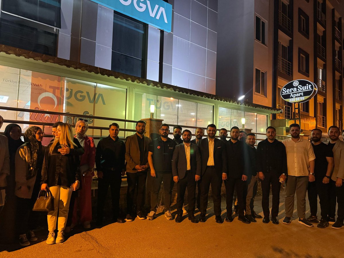 TÜGVA Adana İl Temsilciliğimizi ziyaret ederek dava arkadaşlarımızla bir araya geldik.

Dava şuuruyla yetişen bir gençlik için aynı hedefe yürüyen TÜGVA Adana İl Temsilciliği’nin yönetim kurulu üyeleriyle gençlik üzerine istişarelerde bulunduk. TÜGVA Adana İl Temsilcisi Sayın